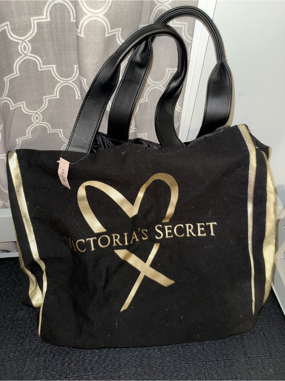 🖤✨ Victoria’s Secret Black & Gold Canvas Tote Bag — NWT, Never Used